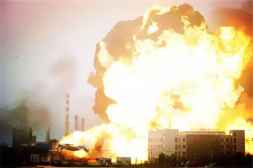 珠江電纜快訊－包頭一小區(qū)電纜屢次爆炸沒人管！
